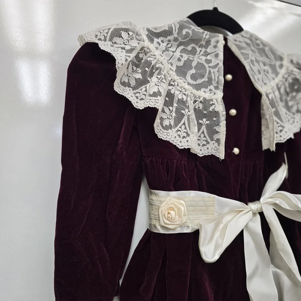 Vintage Sarah Kent Victorian Maroon Ivory Velvet Dress Lace‎ Girls Size 6 Bow